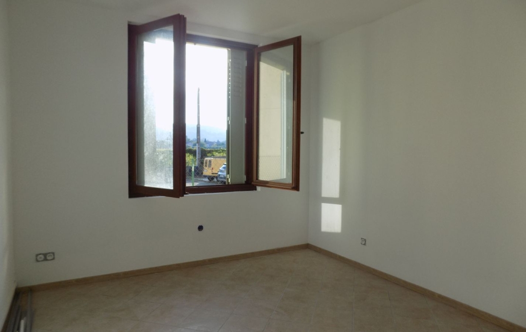 HELLO LOC : Appartement | GOUDARGUES (30630) | 50 m2 | 590 € 