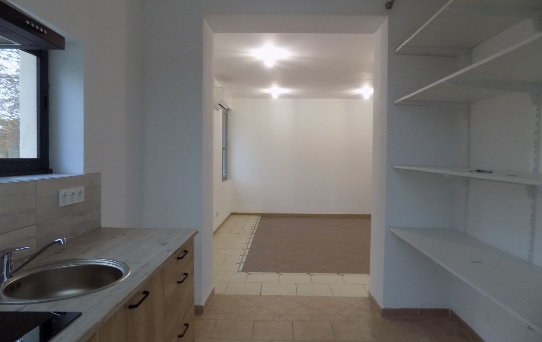 HELLO LOC : Appartement | GOUDARGUES (30630) | 50 m2 | 590 € 